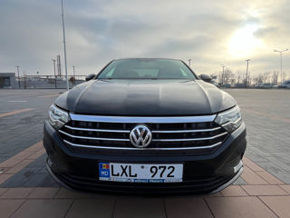 Volkswagen Jetta foto 2