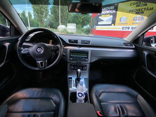 Volkswagen Passat foto 8