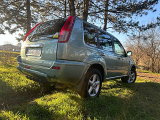 Nissan X-Trail foto 4