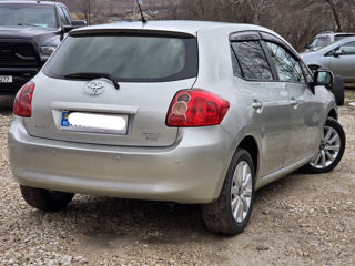 Toyota Auris foto 4