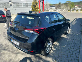 Toyota Auris foto 2