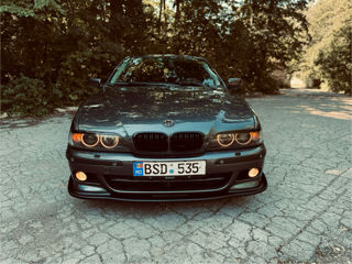 BMW 5 Series foto 5