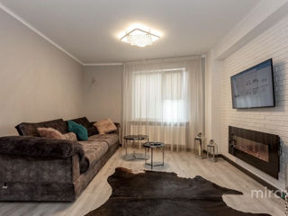Apartament cu 3 camere, 114 m², Centru, Chișinău foto 1
