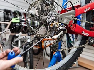 Multiservice reparatia bicicletelor veloservice carucioarelor trotinetei borduri esire la domiciliu