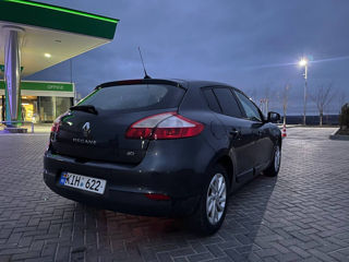 Renault Megane foto 2