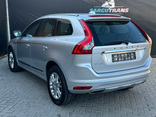 Volvo XC60 foto 6