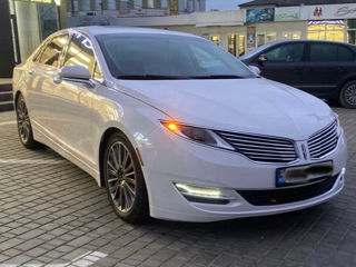 Lincoln MKZ foto 2