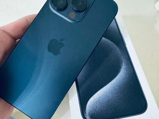 iPhone 15 Pro Blue Titanium foto 2