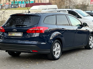 Ford Focus foto 6