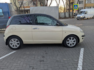 Lancia Ypsilon foto 3