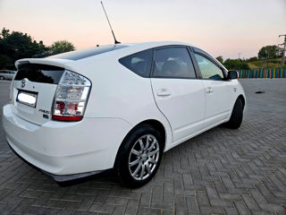 Toyota Prius foto 4