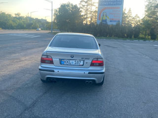 BMW 5 Series foto 7