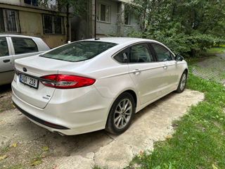 Ford Fusion foto 3