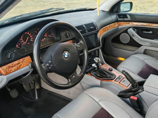 BMW 5 Series foto 9