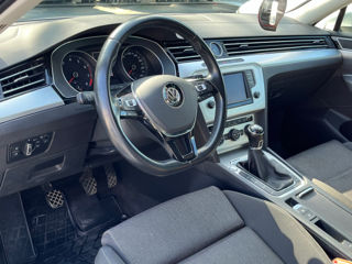 Volkswagen Passat foto 8