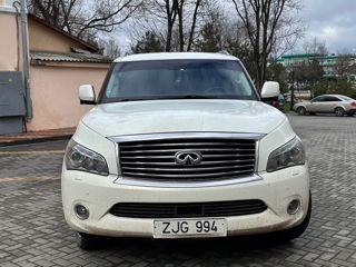 Infiniti QX56 foto 4