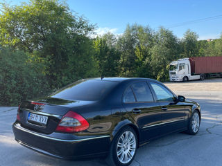 Mercedes E-Class foto 5