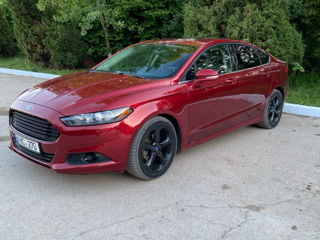 Ford Fusion foto 5