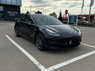 Tesla Model 3 foto 2