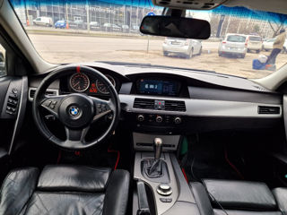 BMW 5 Series foto 8