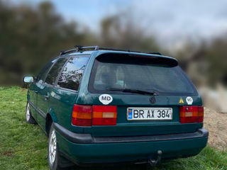 Volkswagen Passat foto 3