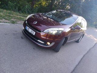 Renault Grand Scenic foto 6