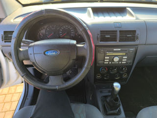 Ford Transit Connect foto 9