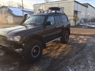 Toyota Land Cruiser фото 2