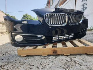 Передний бампер BMW F10, F11 foto 1