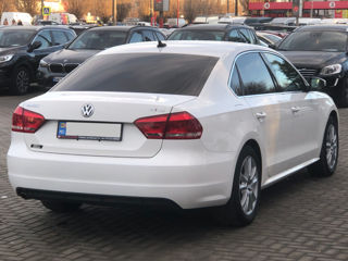 Volkswagen Passat foto 3