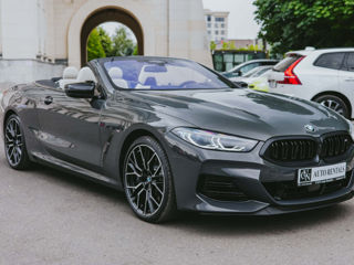 BMW M850i xDrive Cabrio gri dravit