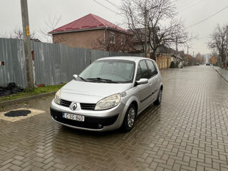 Renault Scenic foto 9