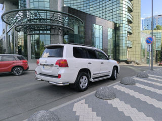 Toyota Land Cruiser foto 8