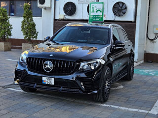 Mercedes GLC foto 1