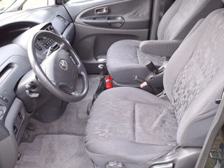 Toyota Previa foto 8