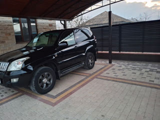 Toyota Land Cruiser Prado фото 0