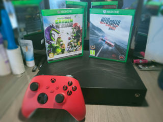 Consolă Xbox One X foto 2