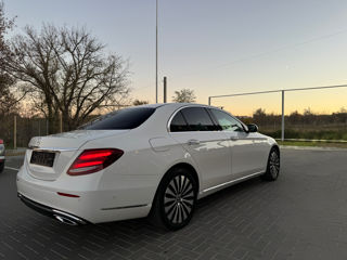 Mercedes E-Class foto 3