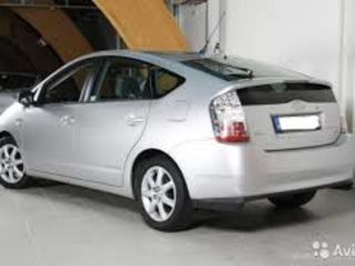 Chirie auto Rent a car chirie auto Toyota prius Auris Yaris  Авто на прокат foto 5