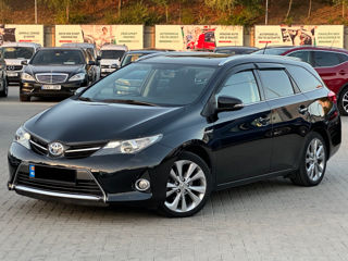 Toyota Auris foto 4