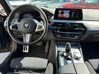 BMW 5 Series foto 8