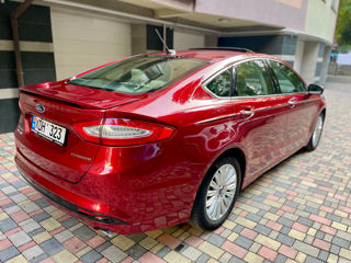 Ford Fusion foto 3