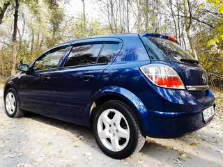 Opel Astra foto 2