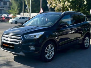 Ford Kuga foto 3