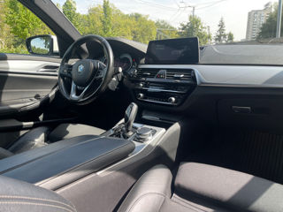 BMW 5 Series foto 2