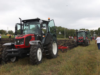 Tractor ArmaTrac 1054E+ 105c.p. foto 5