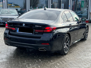 BMW 5 Series foto 4