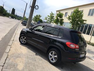 Volkswagen Tiguan foto 3