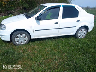 Dacia Logan foto 2