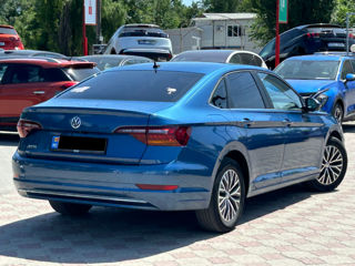 Volkswagen Jetta foto 4